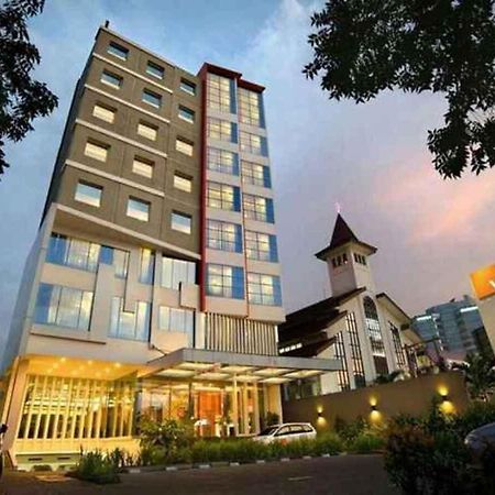 V Hotel Tebet Jakarta Exteriér fotografie