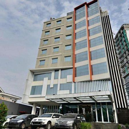 V Hotel Tebet Jakarta Exteriér fotografie