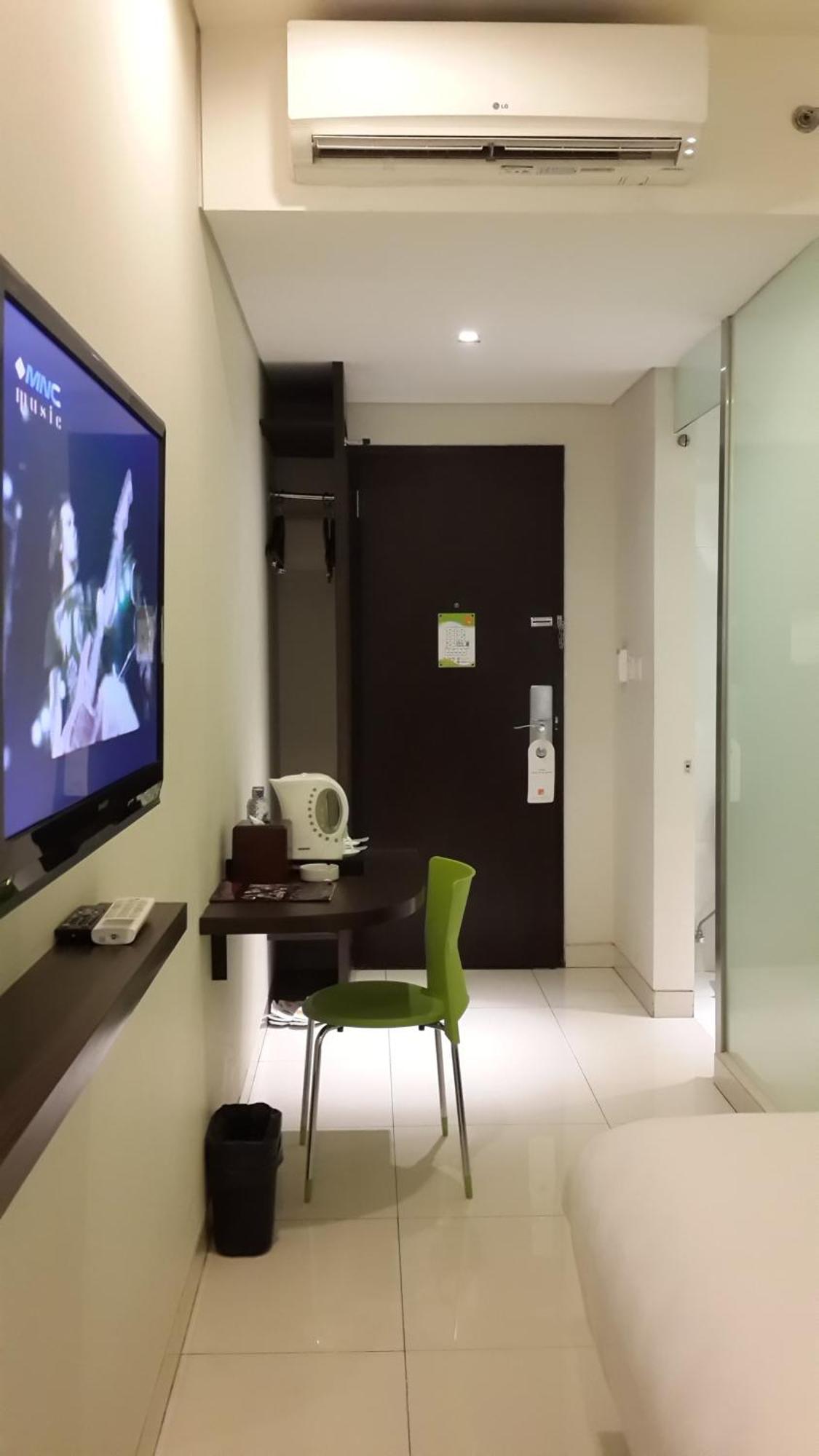 V Hotel Tebet Jakarta Exteriér fotografie