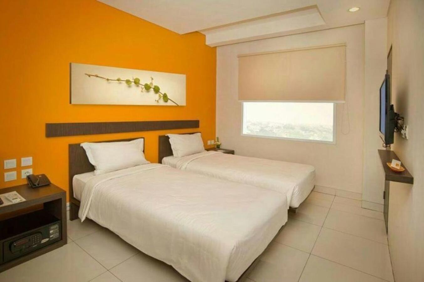 V Hotel Tebet Jakarta Exteriér fotografie
